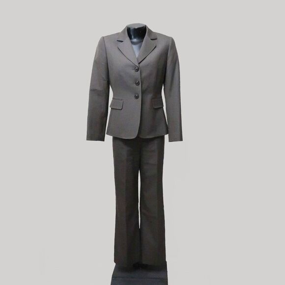 TAHARI Womens Pant Suit Size 4P - Picture 1 of 11